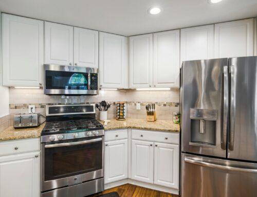 How to Clean a Toaster Oven in 5 Easy Steps